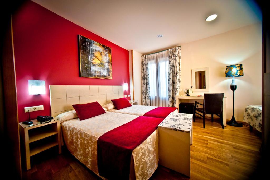 Hotel Condes De Castilla 세고비아 객실 사진