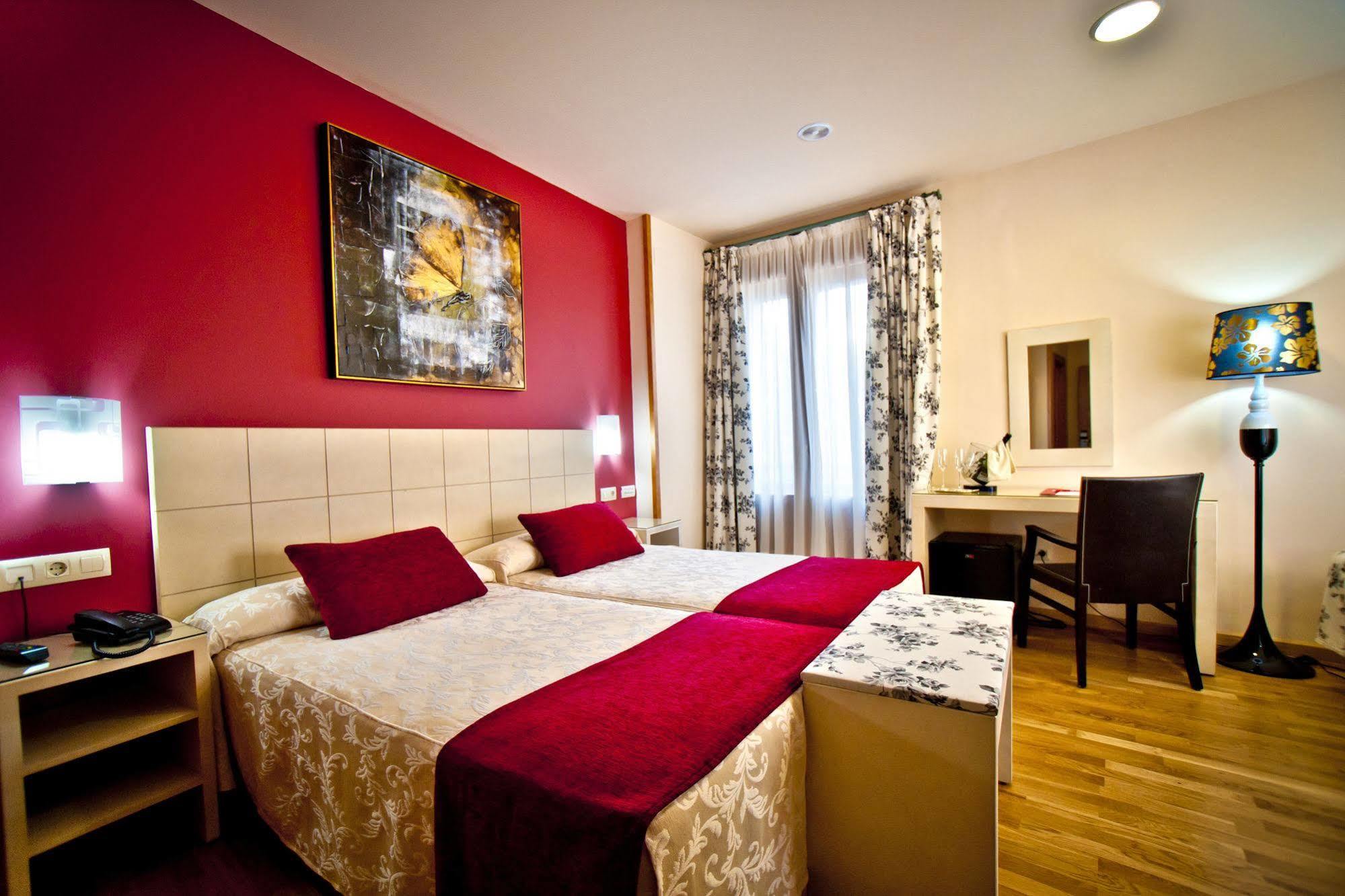 Hotel Condes De Castilla 세고비아 외부 사진
