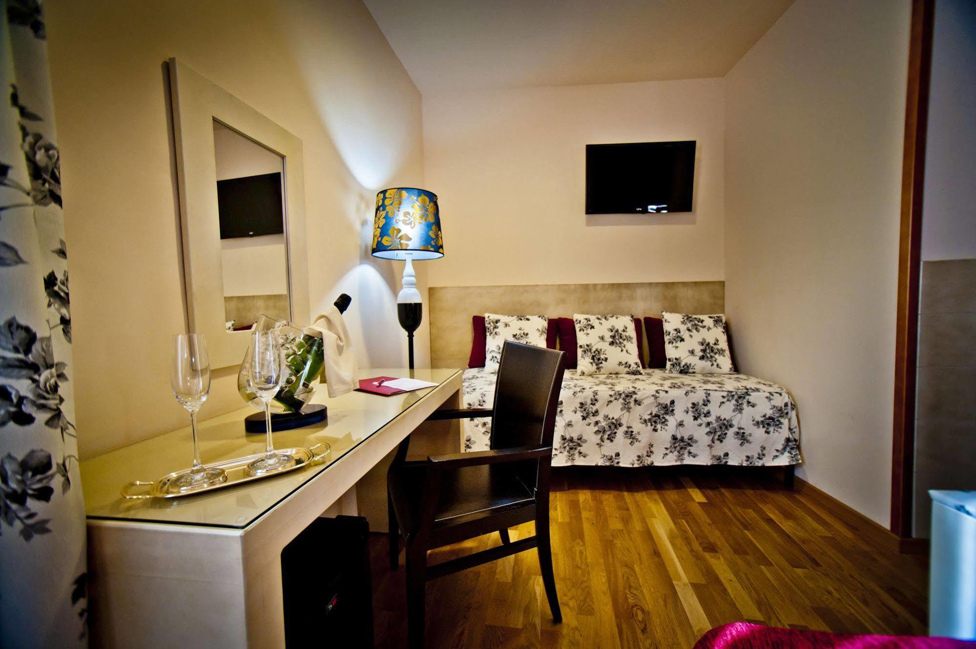 Hotel Condes De Castilla 세고비아 외부 사진